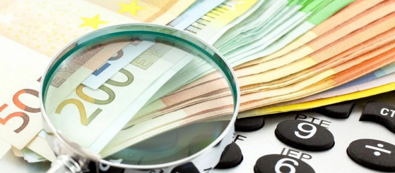 Δείτε πότε θα πιστωθούν στους λογαριασμούς των δικαιούχων τα επιδόματα του ΟΠΕΚΑ